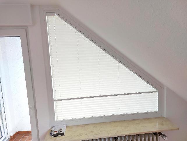 Plisee für Schrägfenster, Oberkochen | Laible Bauelemente, Geislingen-Stötten